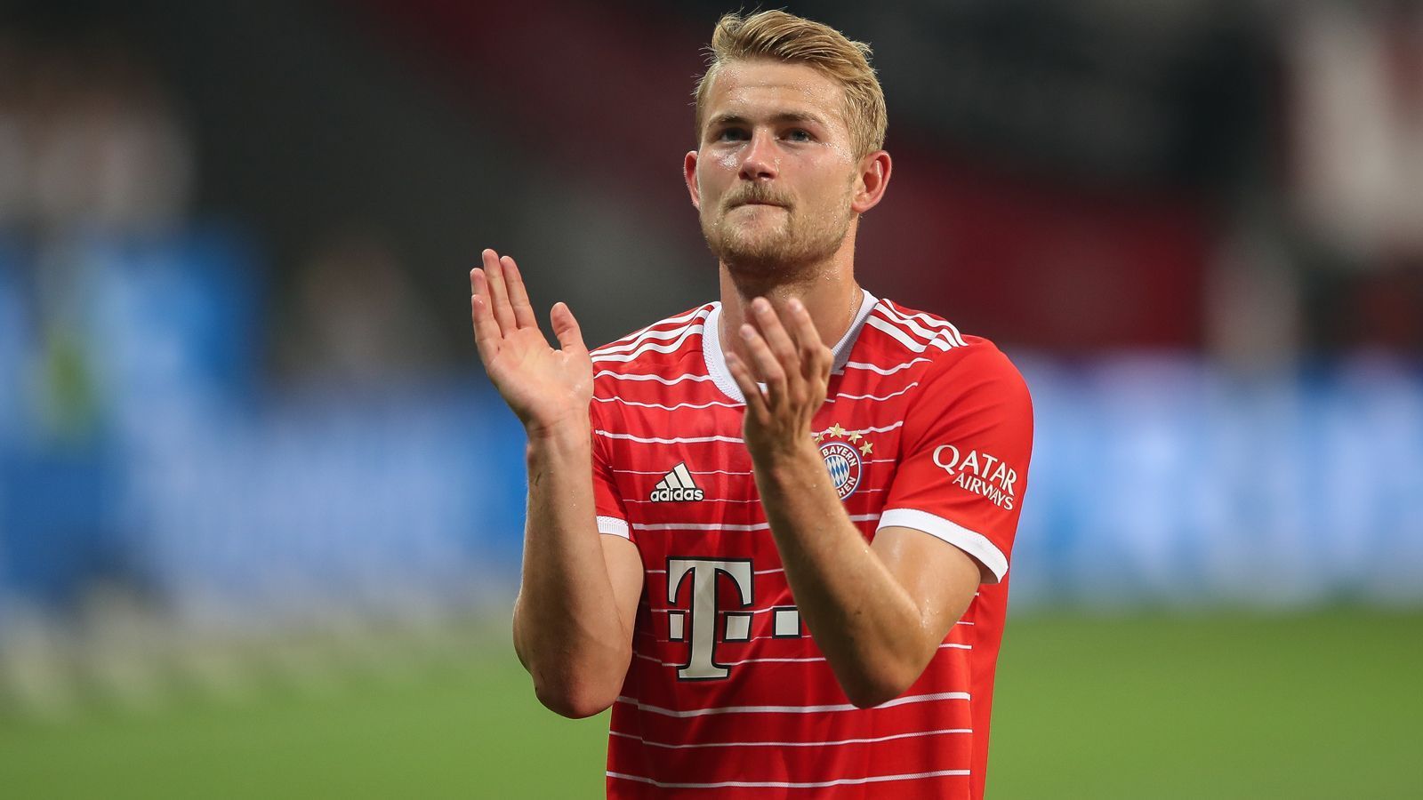 
                <strong>Matthijs de Ligt</strong><br>
                Der Abwehrspieler kommt in der Schlussphase und darf sich an den finalen Angriffen der Bayern beteiligen. De Ligt kommt aus 16 Metern zum Schuss, sein wuchtiger Versuch wird aber von Sommer pariert. ran-Note: ohne Bewertung
              