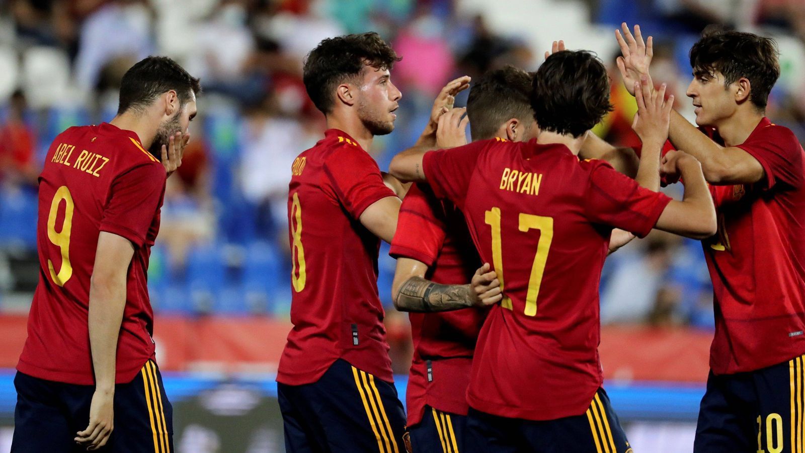 
                <strong>Spanien</strong><br>
                &#x2022; <strong>Gruppe:</strong> E -<br>&#x2022; <strong>Team:</strong> Spanien -<br>&#x2022; <strong>Spitznamen:</strong> "La Seleccion" (die Auswahl), "La Furia Roja" (die Rote Furie).<br>
              