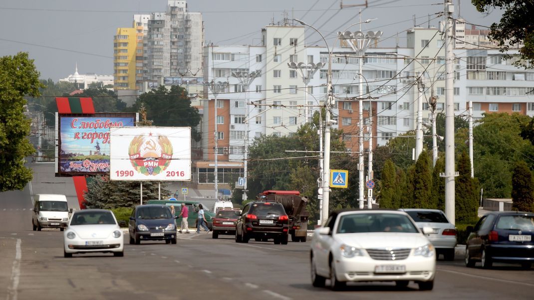 Tiraspol in der Republik Moldau - der Kreml unterstellt der Ukraine Einmarsch-Pläne.