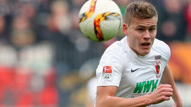 
                <strong>FC Augsburg - acht auslaufende Verträge</strong><br>
                FC Augsburg - acht auslaufende Verträge: Alfred Finnbogason (Leihe beendet), Alexander Manninger, Markus Feulner, Piotr Trochowski, Ioannis Gelios, Maik Uhde, Bastian Kurz, Yannik Oettl.
              