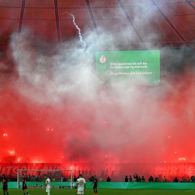 1. FC Kaiserslautern - Bayer 04 Leverkusen