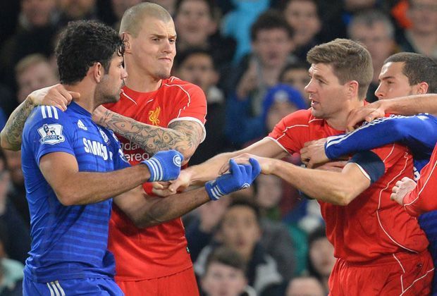 
                <strong>Costa vs. Gerrard: Teil II</strong><br>
                 "Reds"-Verteidiger Martin Skrtel musste Costa seinem Kapitän mit aller Macht vom Leib halten. Es gibt nicht viele Fußballer in Europa, die den Mut haben, sich mit dem lebenden Denkmal anzulegen. 
              