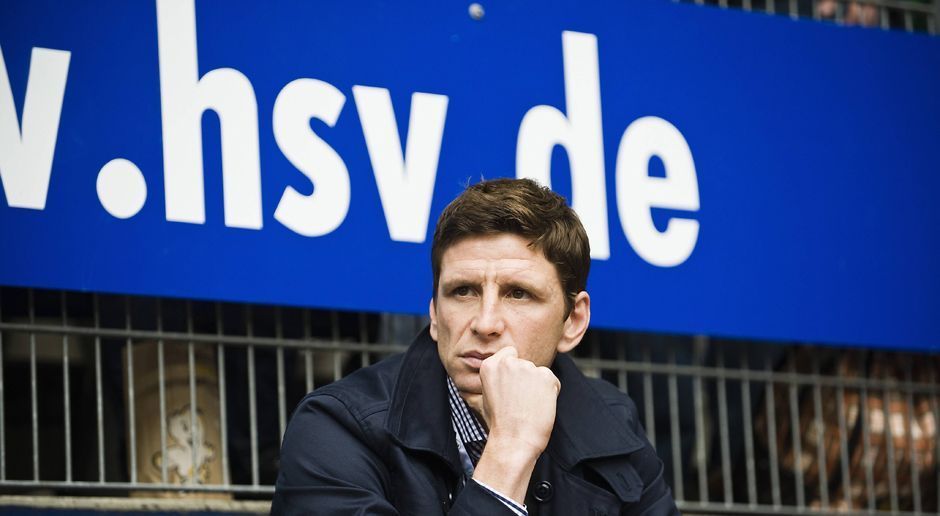 
                <strong>Bastian Reinhardt (Sportdirektor 2010 – 2011)</strong><br>
                Vom Praktikanten zum Sportchef – Bastian Reinhardt hatte gerade erst seine aktive Laufbahn beim HSV beendet und ein Praktikum in der Pressestelle des Vereins absolviert, als er plötzlich ohne große Vorerfahrung zum Sportchef ernannt wurde. Nach einem Jahr war das Intermezzo beendet. Reinhardt fungierte später noch als Nachwuchsleiter und ist heute Jugendleiter beim HSV.
              