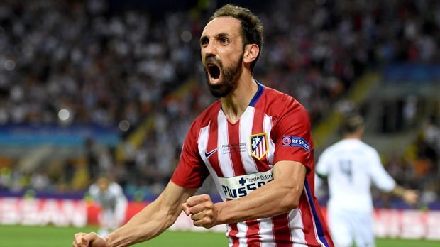 
                <strong>Rechter Verteidiger: Juanfran</strong><br>
                Verein: Atletico MadridAlter: 32Marktwert: 12 Millionen Euro
              