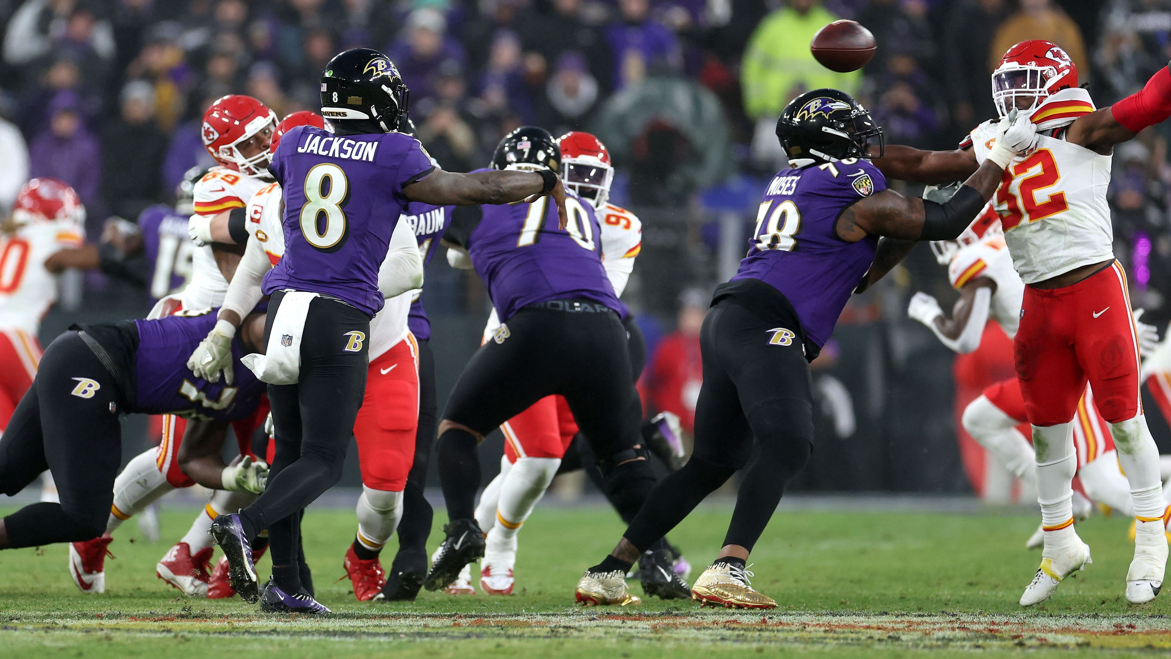 <strong>Platz 3: Kansas City Chiefs vs. Baltimore Ravens (5. September 2024) - $529</strong><br>Fan der Chiefs zu sein, kann in einigen Momenten sehr schön, in anderen aber sehr teuer sein. Tatsächlich taucht der amtierende Champion dreimal in den Top 4 und viermal in den Top 10 auf.