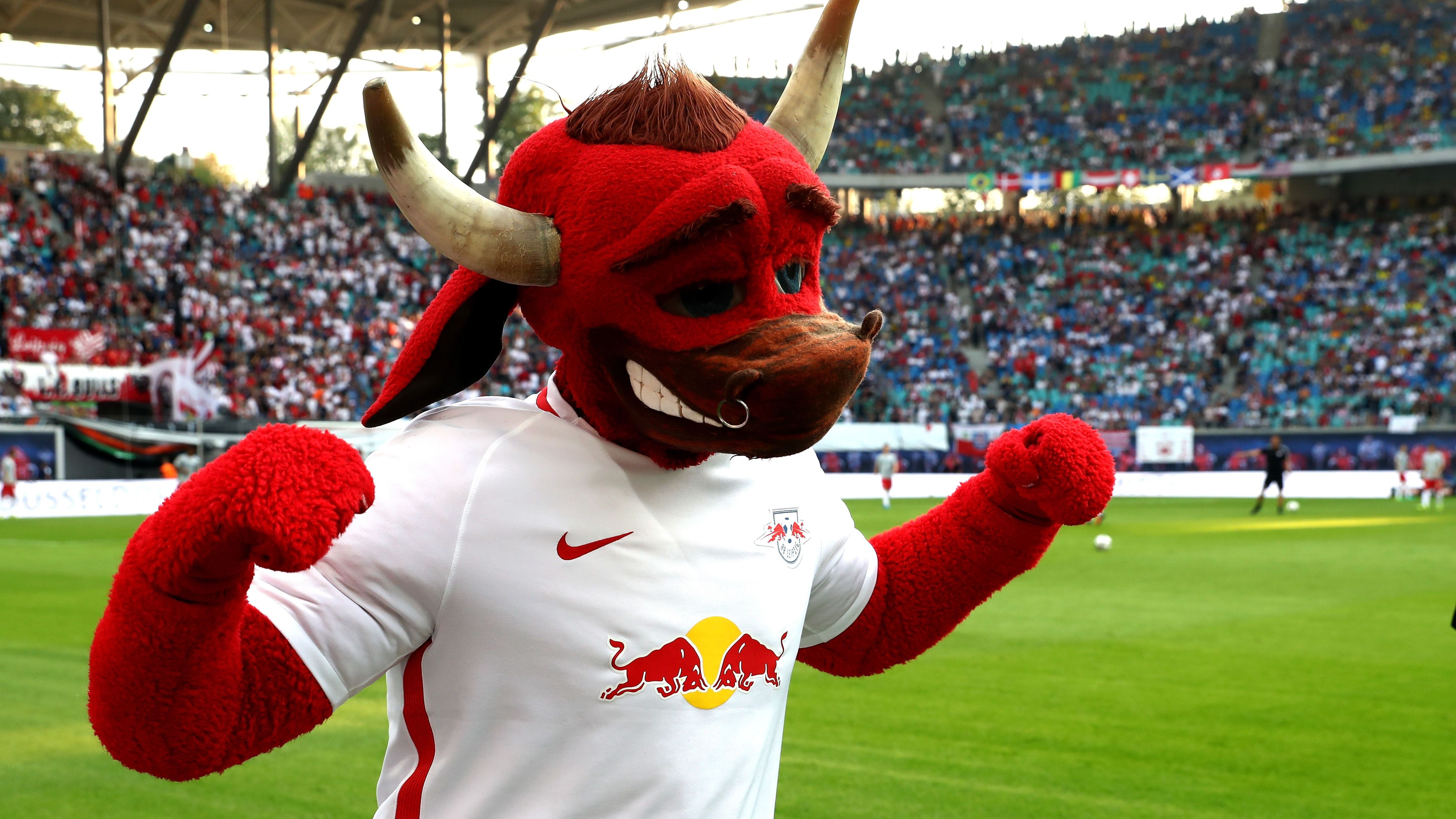 <strong>2044 RB Leipzig</strong> <br>Wieder ganz oben mit neuem Top-Trainer