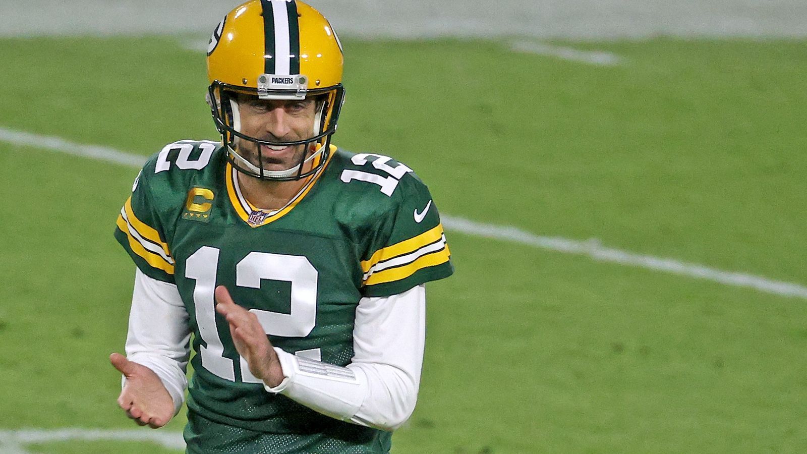 
                <strong>Strafe für verpasste Training Camps: 2.05 Millionen US-Dollar</strong><br>
                Der erste Millionen-Betrag könnte dem aktuellen NFL-MVP Ende Juli durch die Finger rinnen. Verpasst Rodgers das Trainingslager der Packers, sind mehr als zwei Millionen US-Dollar weg.
              