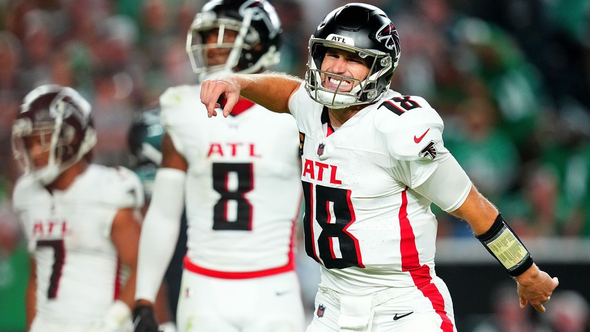 Atlanta Falcons v Philadelphia Eagles