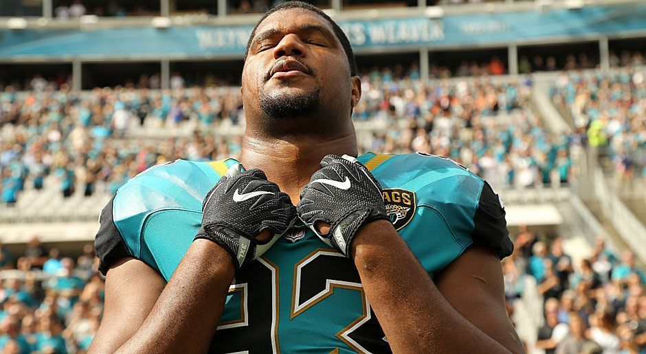 
                <strong>Calais Campbell (Jacksonville Jaguars)</strong><br>
                Defensive End, 31 Jahre, 10. Saison - Der Routinier startete gleich mit vier Sacks beim 29:7 bei den Houston Texans und machte abgesehen vom 16:37 gegen die Tennessee Titans in jeder Woche erfolgreich Jagd auf die Quarterbacks. Seine aktuell elf Sacks sind das Maß der Dinge in der Liga. Auch mit 34 Tackles ist der zweimalige Pro-Bowler gut dabei.
              