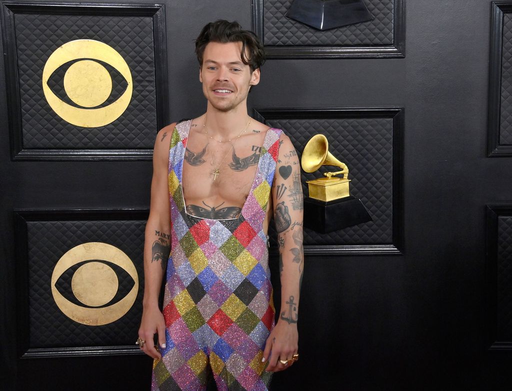 Harry Styles als Opa Sensationelles KIFoto! So könnte der Sänger als alter RockStar aussehen