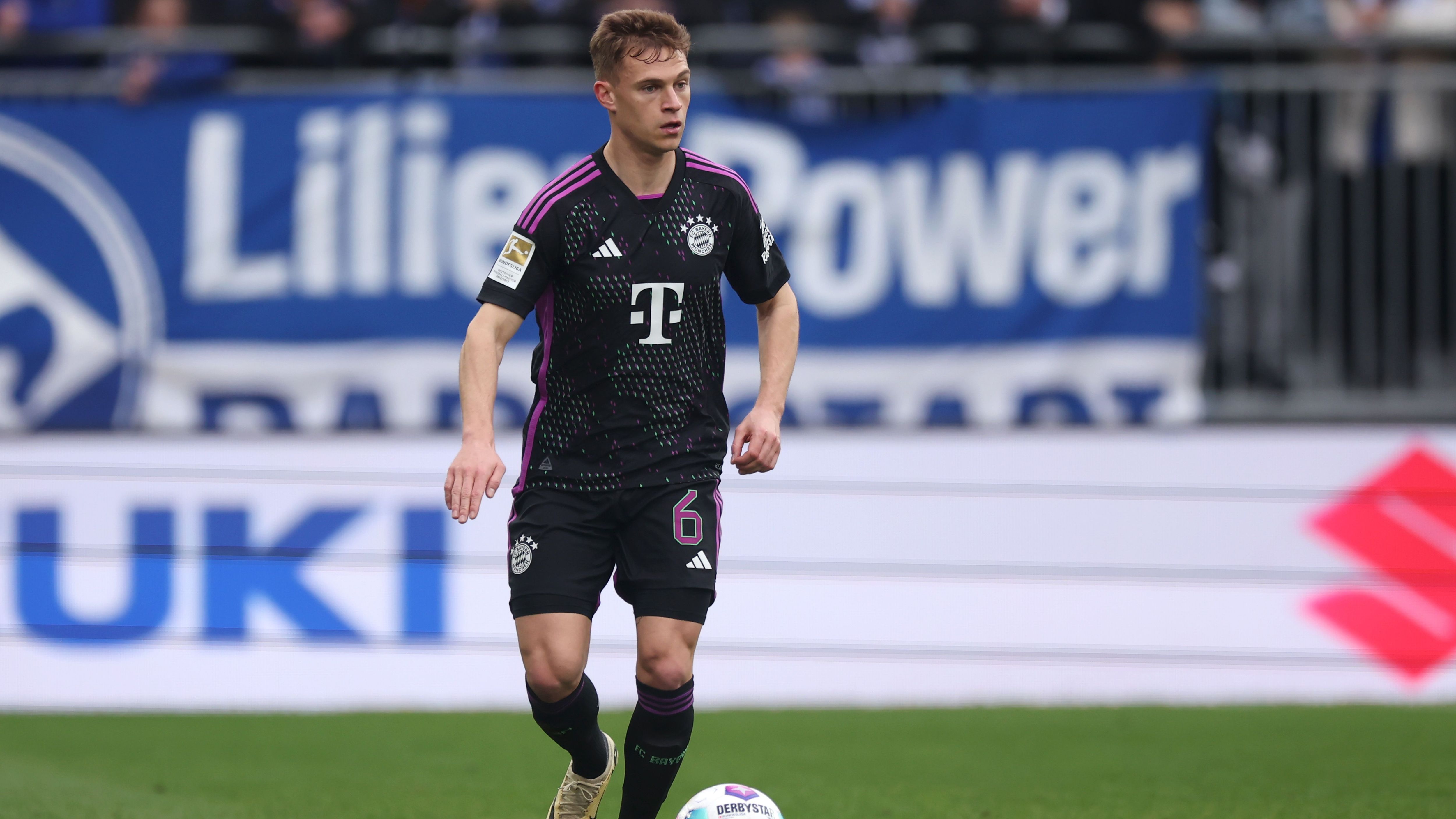 <strong>Joshua Kimmich (FC Bayern München)</strong><br>seit Juli 2015 (neun Jahre)