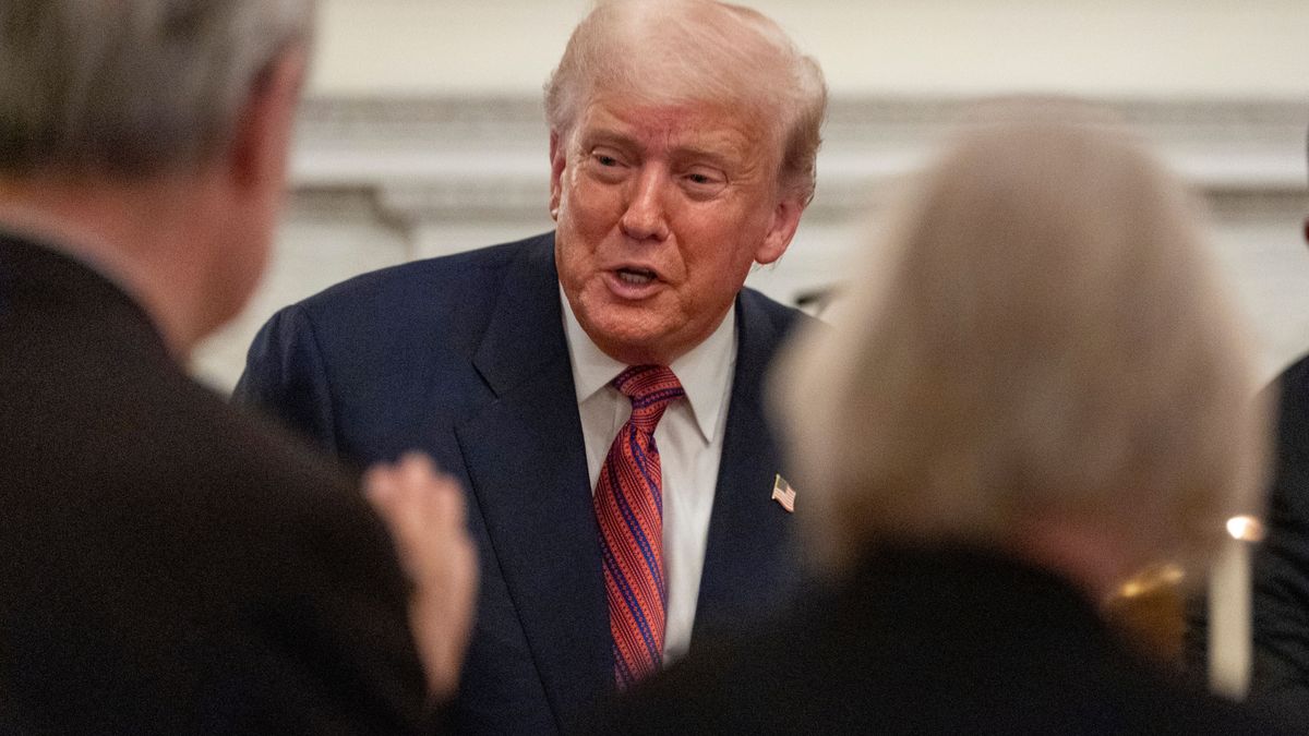 US-Präsident Donald Trump will in den Vereinigten Arabischen Emiraten festsitzende Afghan:innen aufnehmen.