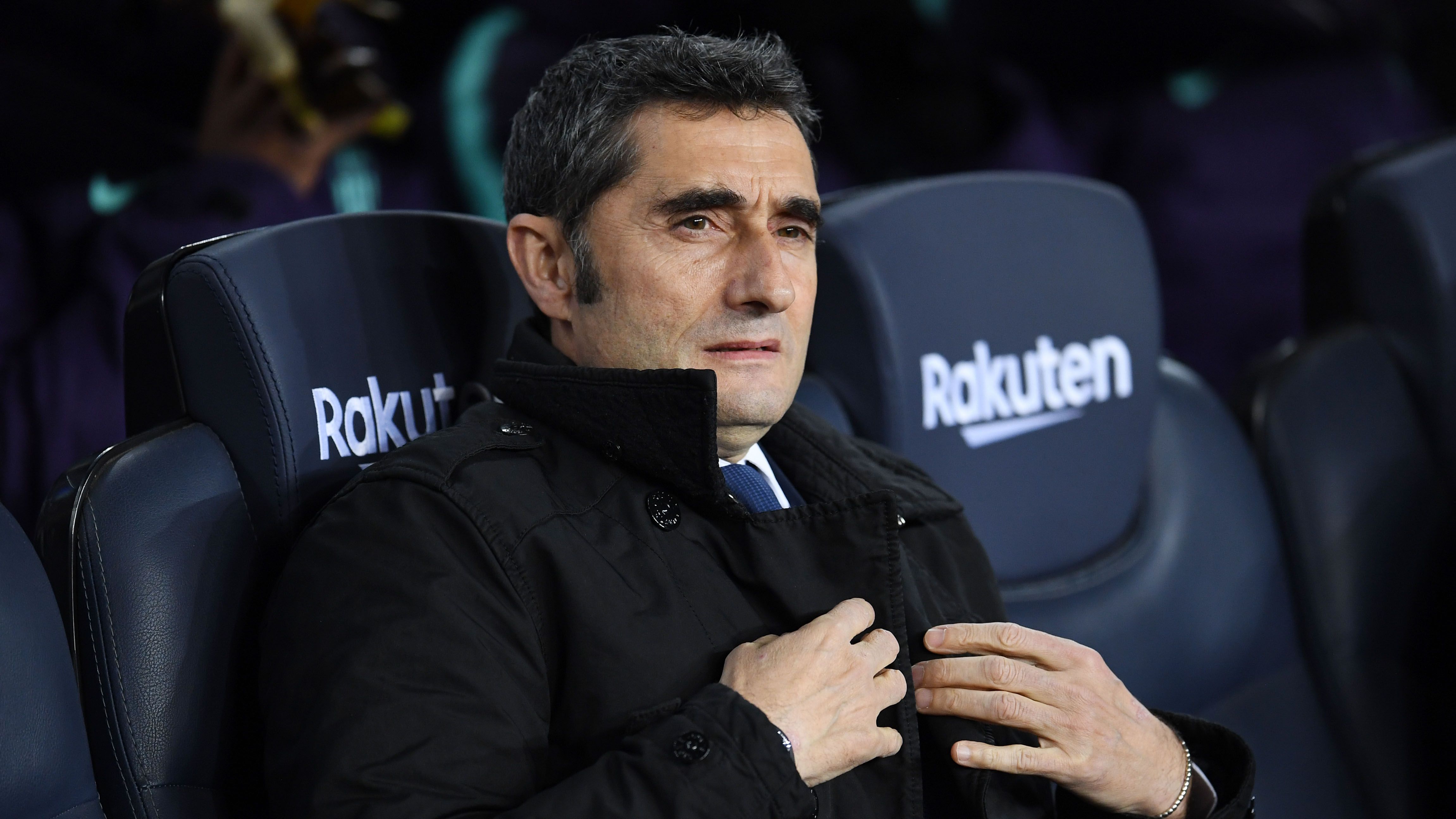 
                <strong>Valverde sucht Verstärkung </strong><br>
                Obwohl auch Messi und Suarez die 30er Marke geknackt haben, sollen ausgerechnet zwei Veteranen das Interesse des 54-jährigen Barca-Coaches geweckt haben. Bereits bei Athletic Bilbao arbeitete Ernesto Valverde mit Stürmer-Oldie Aritz Aduriz (37 Jahre) erfolgreich zusammen.  ran.de nennt mögliche Kandidaten für die Katalanen.
              