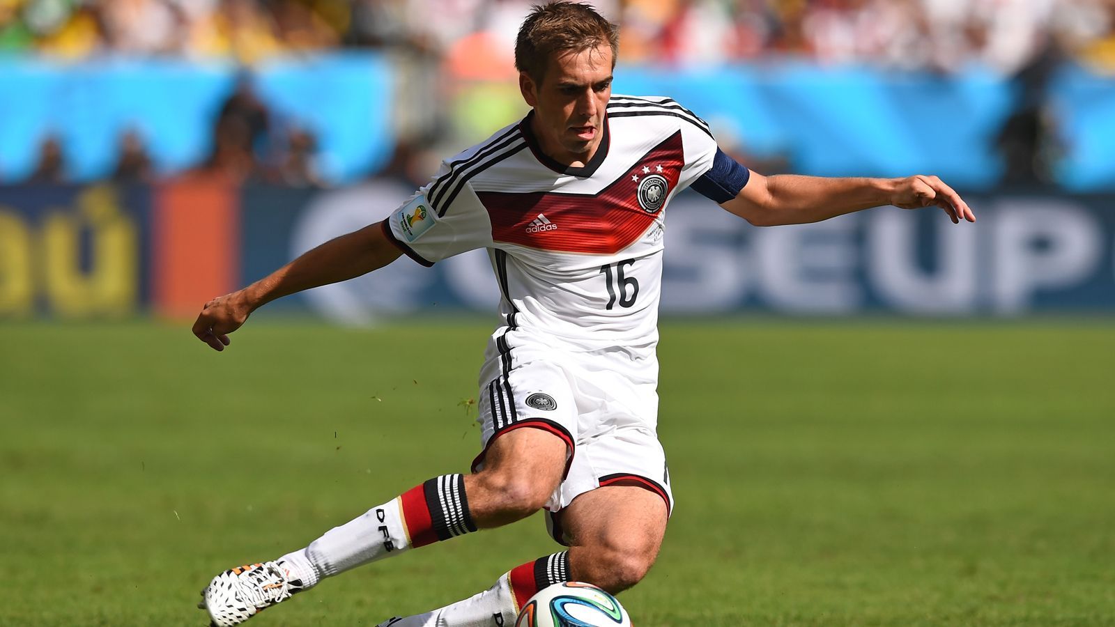 <strong>Rang 8:</strong>&nbsp;<strong>Philipp Lahm</strong><br>Länderspiele: 113<br>Länderspiel-Tore: 5