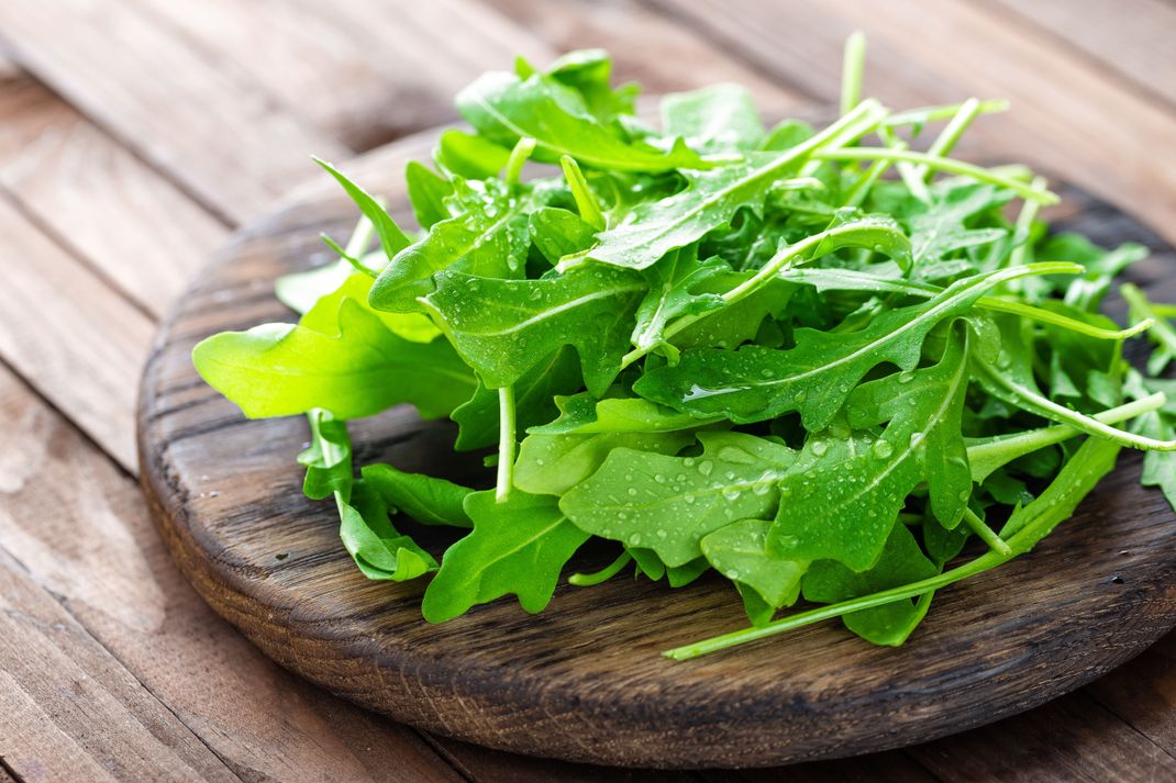 Rucola - beliebt als Salat und Pesto oder als Beilage auf Pizzen.