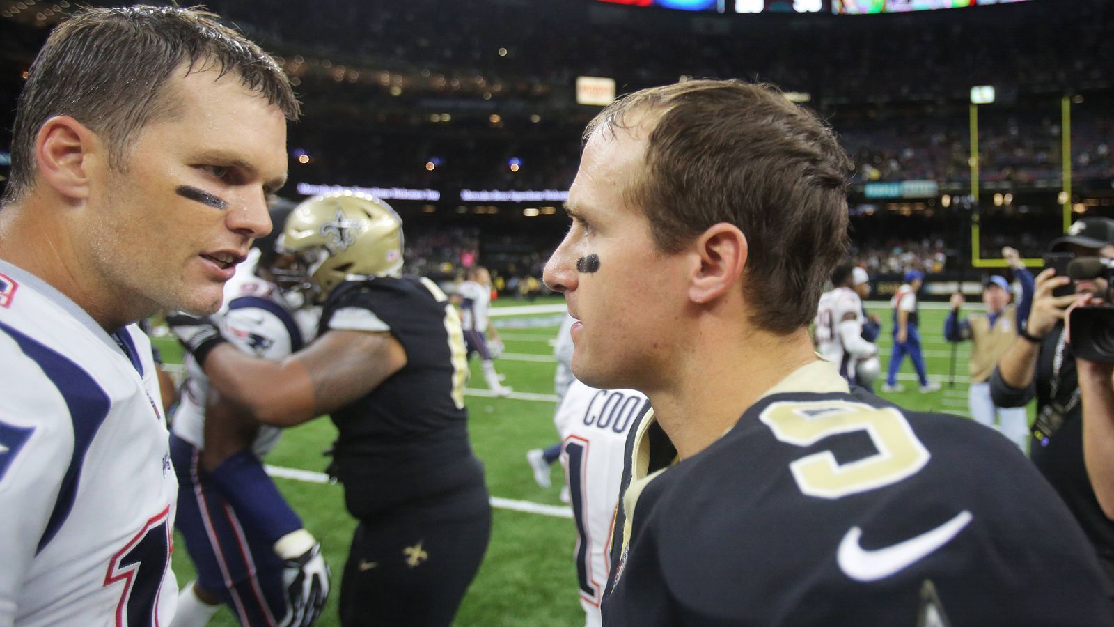 
                <strong>Old Guns</strong><br>
                Apropos alte Männer: Die Verträge der Quarterback-Superstars Tom Brady (41), Drew Brees (40) und Philip Rivers (Chargers/37) laufen nach der kommenden Saison aus.
              