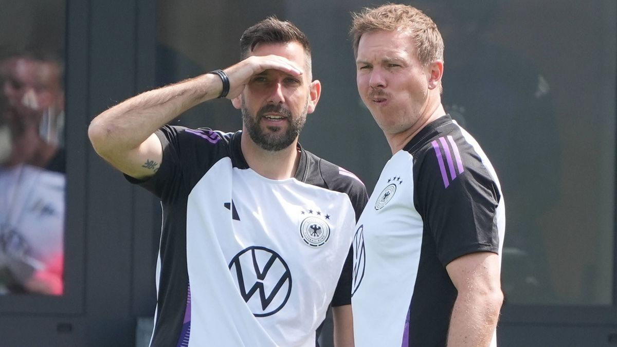 Bundestrainer Julian Nagelsmann (Deutschland Germany) mit Co-Trainer Assistenztrainer Benjamin Glück (Deutschland Germany) - Herzo Base 01.06.2025: Deutsche Nationalmannschaft Nations League Finalr...
