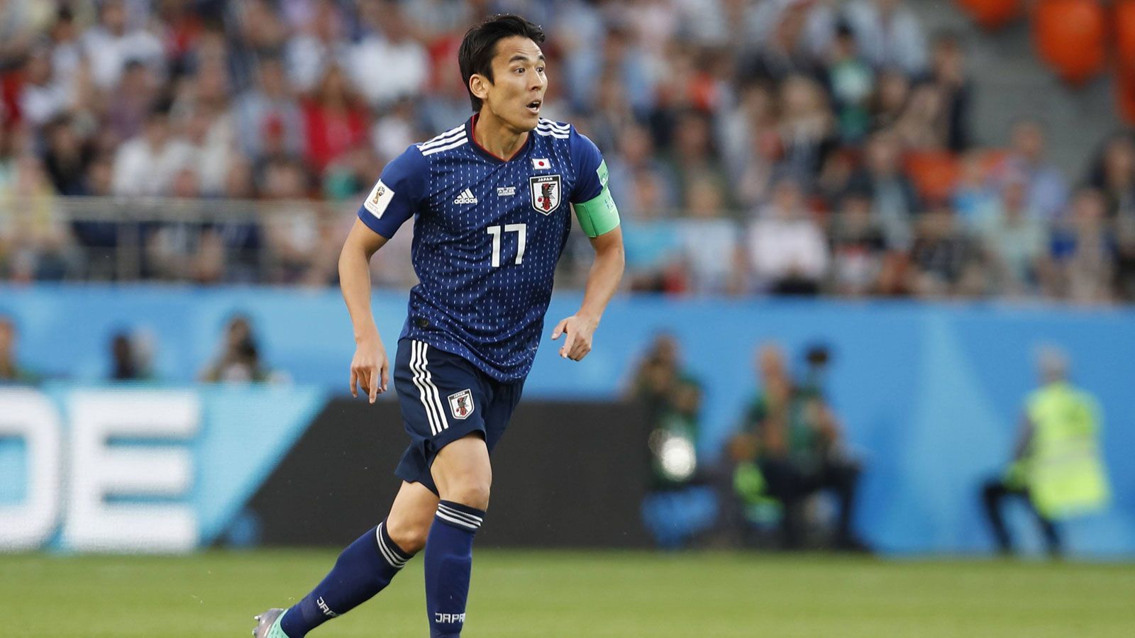 
                <strong>Makoto Hasebe (Japan)</strong><br>
                Der Kapitän geht von Bord. Nach dem tragischen Ausscheiden im Achtelfinale gegen Belgien gab Makoto Hasebe seinen Rücktritt bekannt. Der Mittelfeldspieler von Eintracht Frankfurt verkündete seine Entscheidung auf Instagram. "Ich habe mich dazu entschlossen, das Kapitel Nationalmannschaft mit dieser WM zu schließen", schrieb er. Insgesamt bestritt Hasebe 114 Länderspiele für die "Blue Samurai" und erzielt dabei zwei Treffer.
              