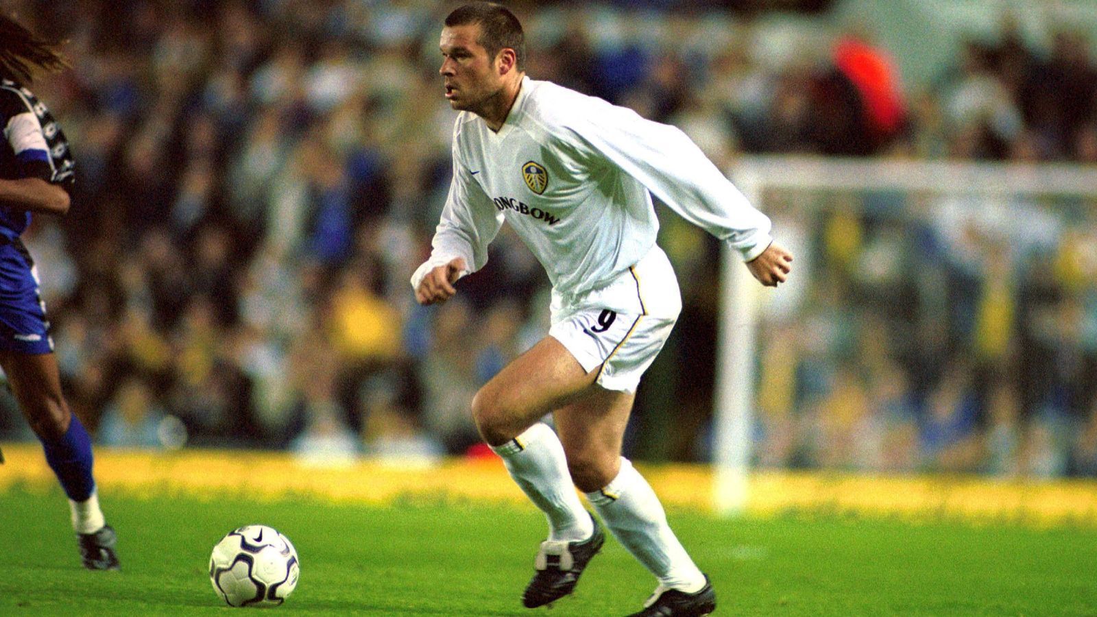 
                <strong>Leeds United</strong><br>
                &#x2022; 1. Mark Viduka (59 Tore, im Bild) -<br>&#x2022; 2. Harry Kewell (45) -<br>&#x2022; 3. Rod Wallace (42)<br>
              