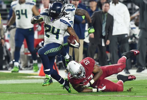
                <strong>Arizona Cardinals - Seattle Seahawks 6:35</strong><br>
                ... durchbricht zahlreiche Tackles...
              