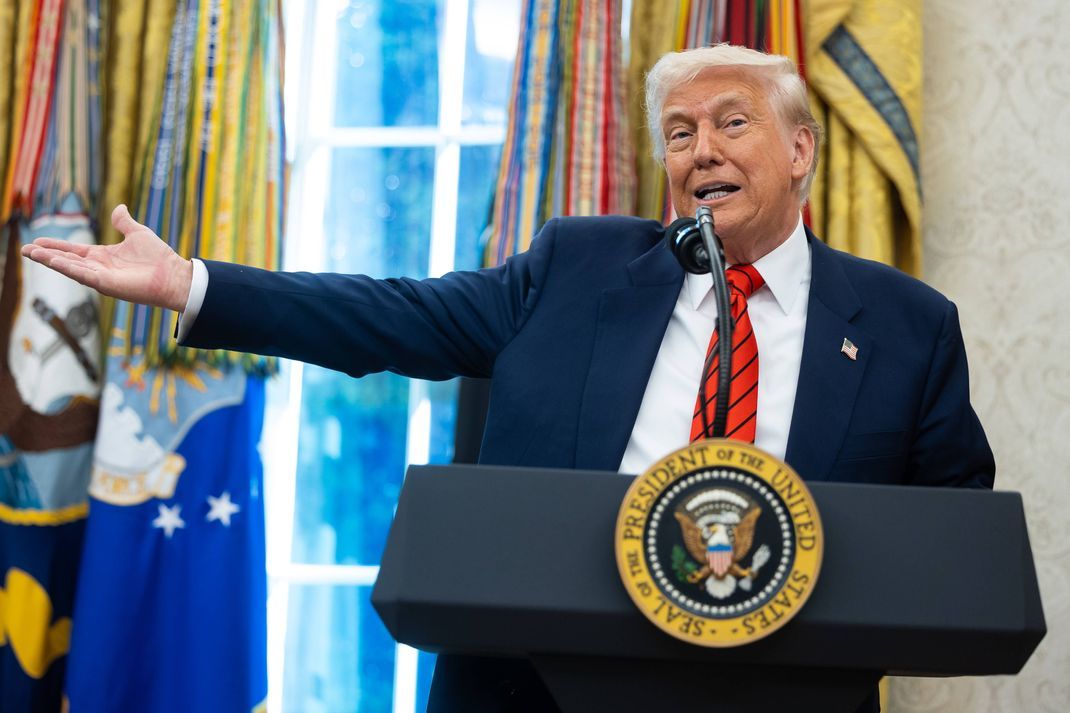 US-Präsident Trump (Bild) will auf einer Pressekonferenz die Details eines neuen Wirtschaftsdeals bekanntgeben. (Archivbild)