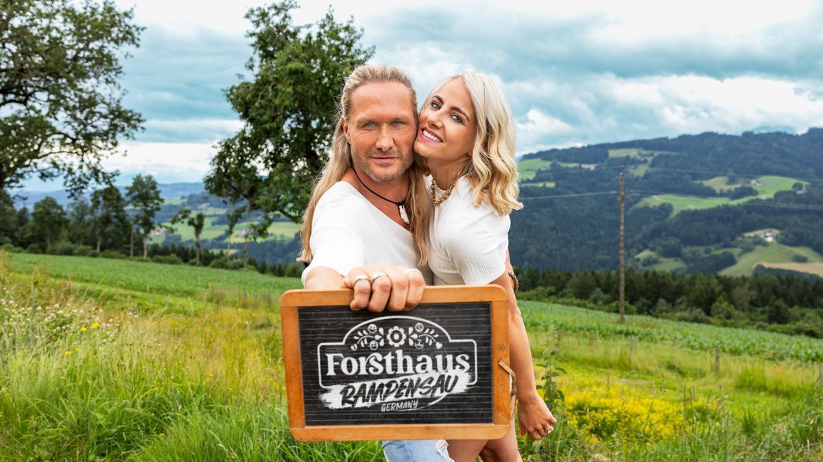 Das Pärchen Nico Schwanz und Viktoria "Dodi" Schuler ist bei "Forsthaus Rampensau Germany" 2024 dabei.