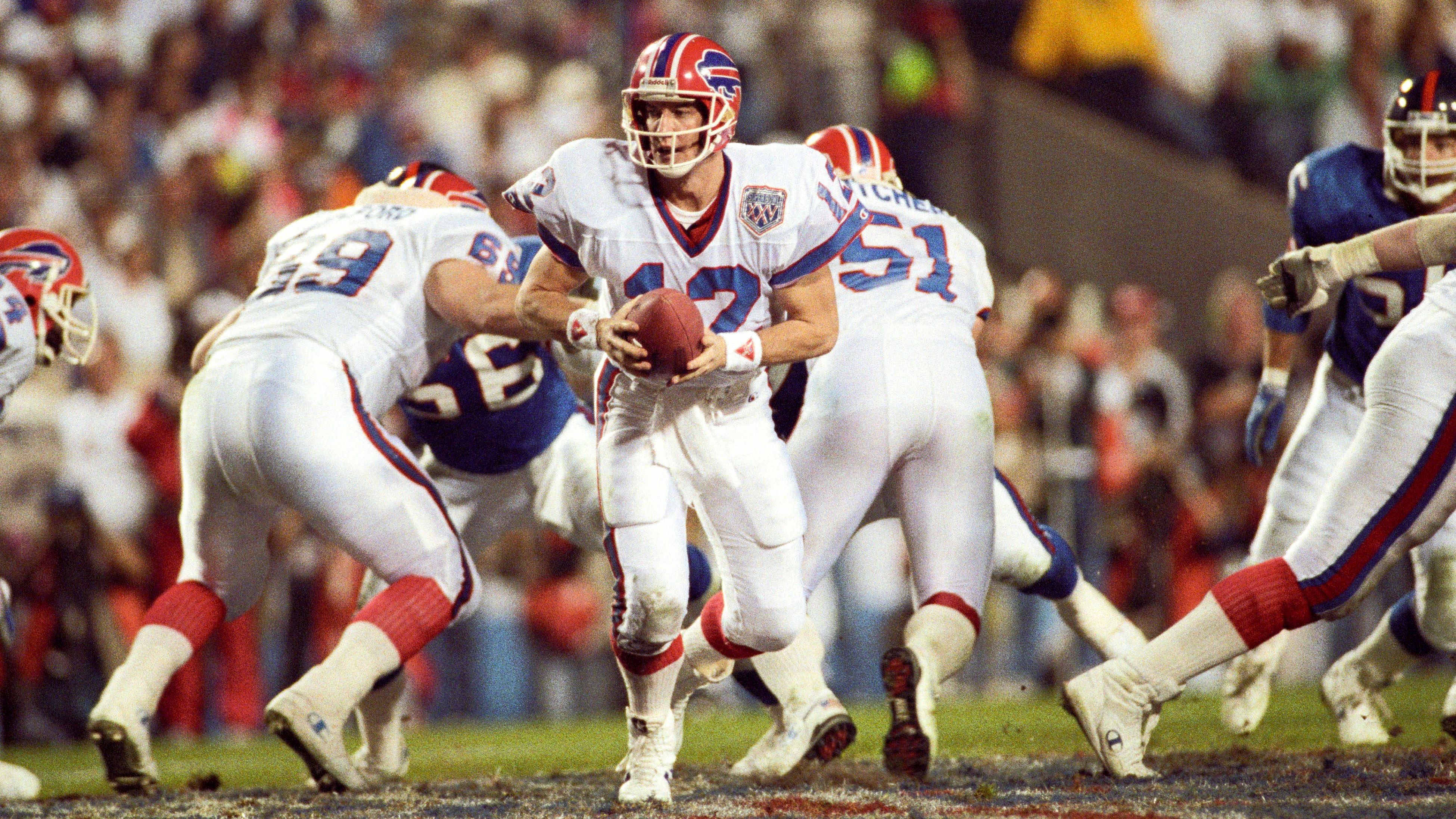<strong>Jim Kelly (Quarterback, 1986 - 96, Bills)</strong><br>Seine Super-Bowl-Historie ist besonders ärgerlich. Von 1990 bis 1993 führte er die Buffalo Bills viermal in Folge in den Super Bowl - und verlor alle Endspiele.