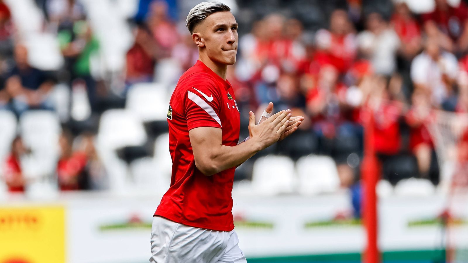 
                <strong>Platz 7 (geteilt): SC Freiburg</strong><br>
                &#x2022; Abgänge zu anderen Bundesligaklubs: 17<br>&#x2022; Meiste Abgänge an: Union Berlin und Borussia Dortmund (je 3)<br>
              
