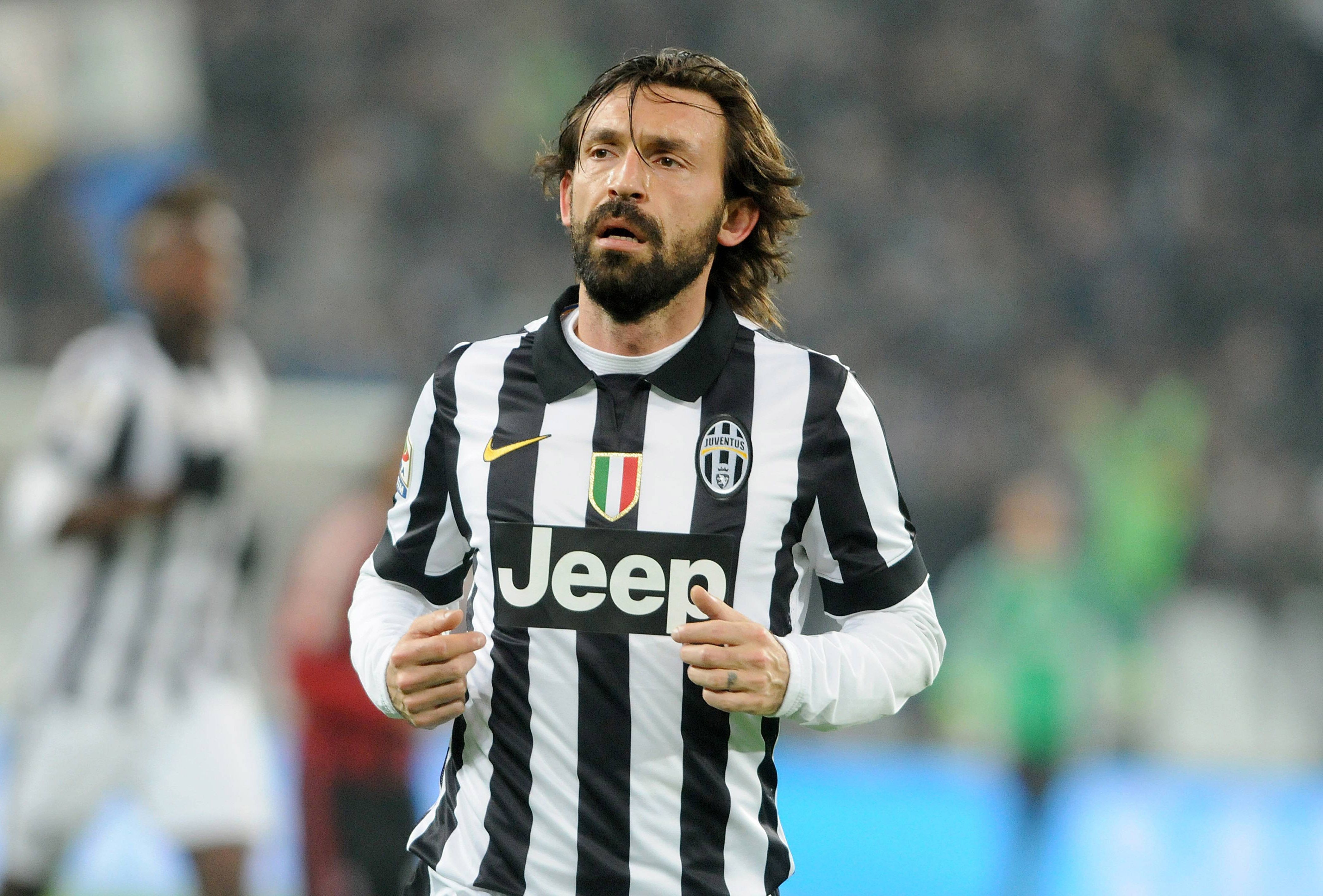 
                <strong>Andrea Pirlo (Juventus Turin)</strong><br>
                Verkehrte Welt! Rogerio Ceni hat den Kasten per Freistoß und Elfmeter ebenfalls öfter getroffen als die italienische Legende Andrea Pirlo. Er traf in 651 Spielen "nur" 68 Mal und wurde nebenbei im letzten Jahr zum besten Spieler der Serie A gewählt. 
              