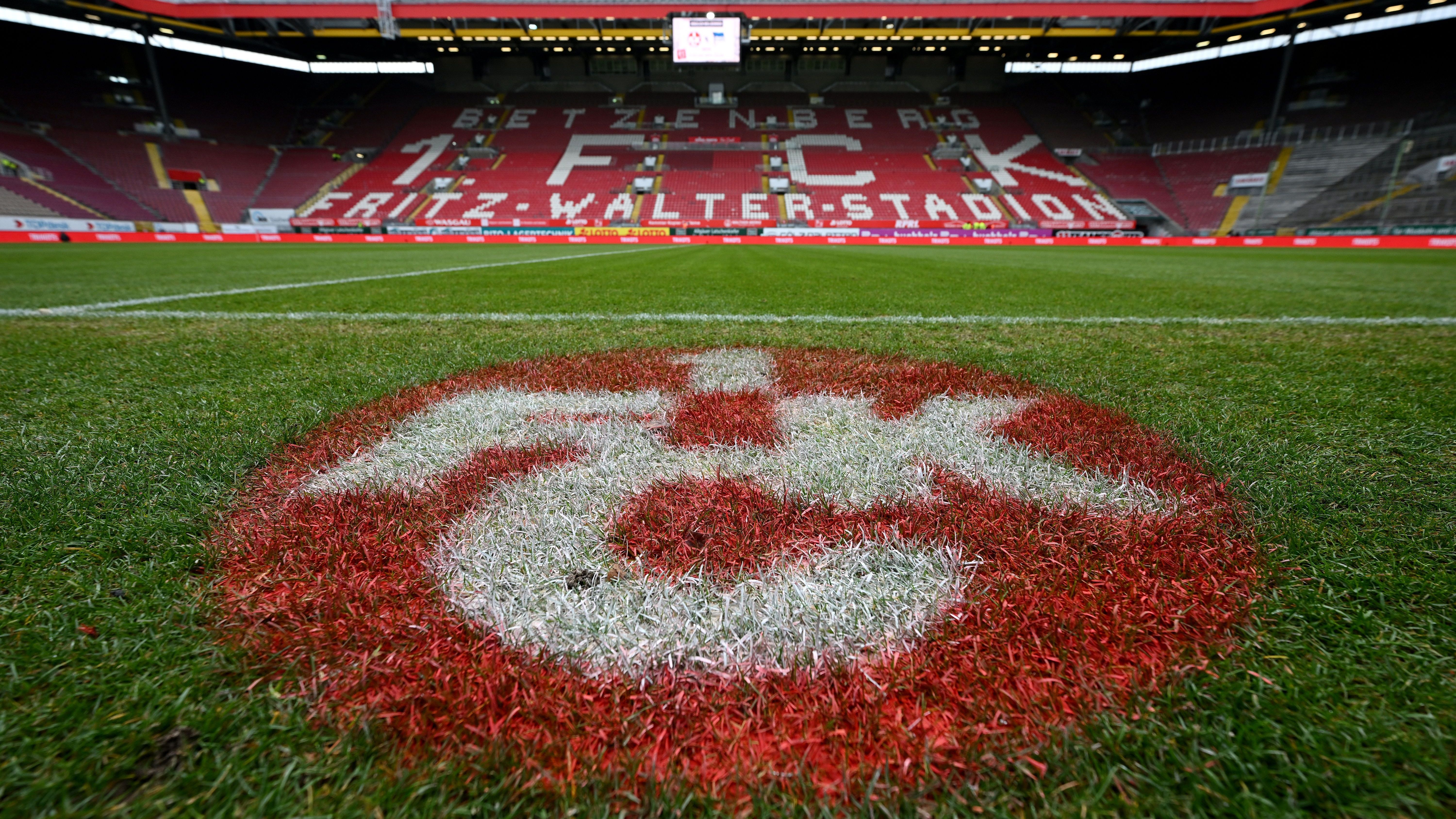 <strong>11. Platz: 1. FC Kaiserslautern - 1.492 Spiele</strong><br>Siege: 575<br>Unentschieden: 372<br>Niederlagen: 545