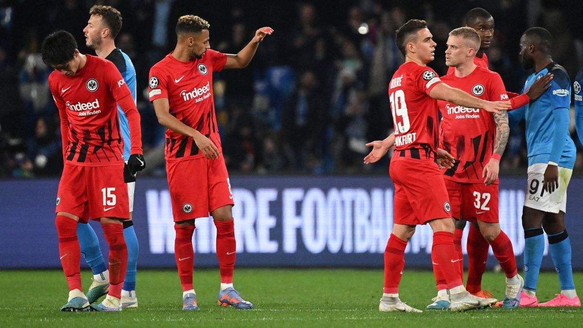 Eintracht nach Neapel Aus