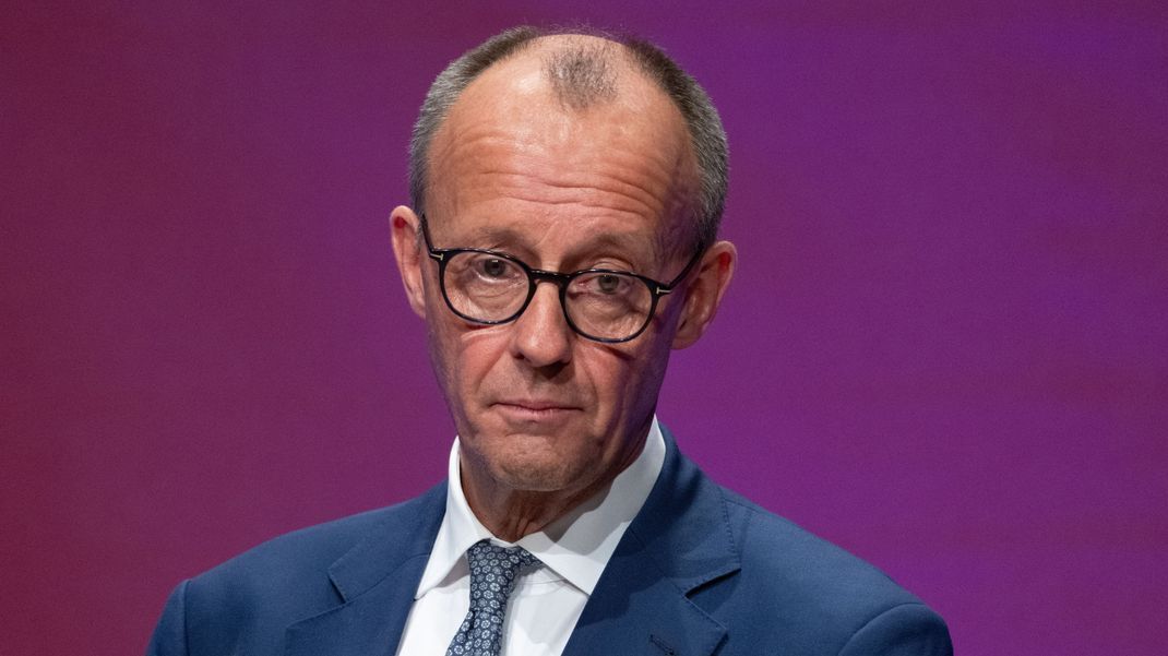 Nur jeder Fünfte (21 Prozent) hält Friedrich Merz, den Kanzler in spe, für vertrauenswürdig. 