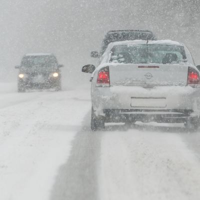 Schnee auf deutschen Straßen