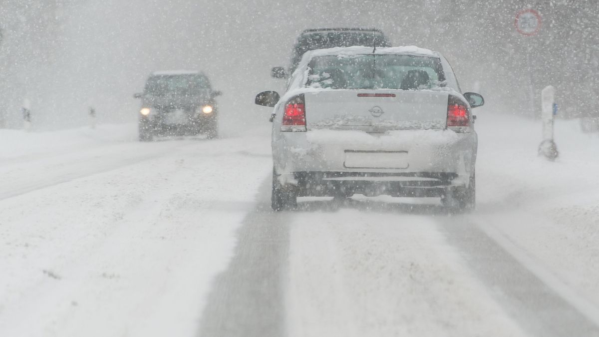 Schnee auf deutschen Straßen