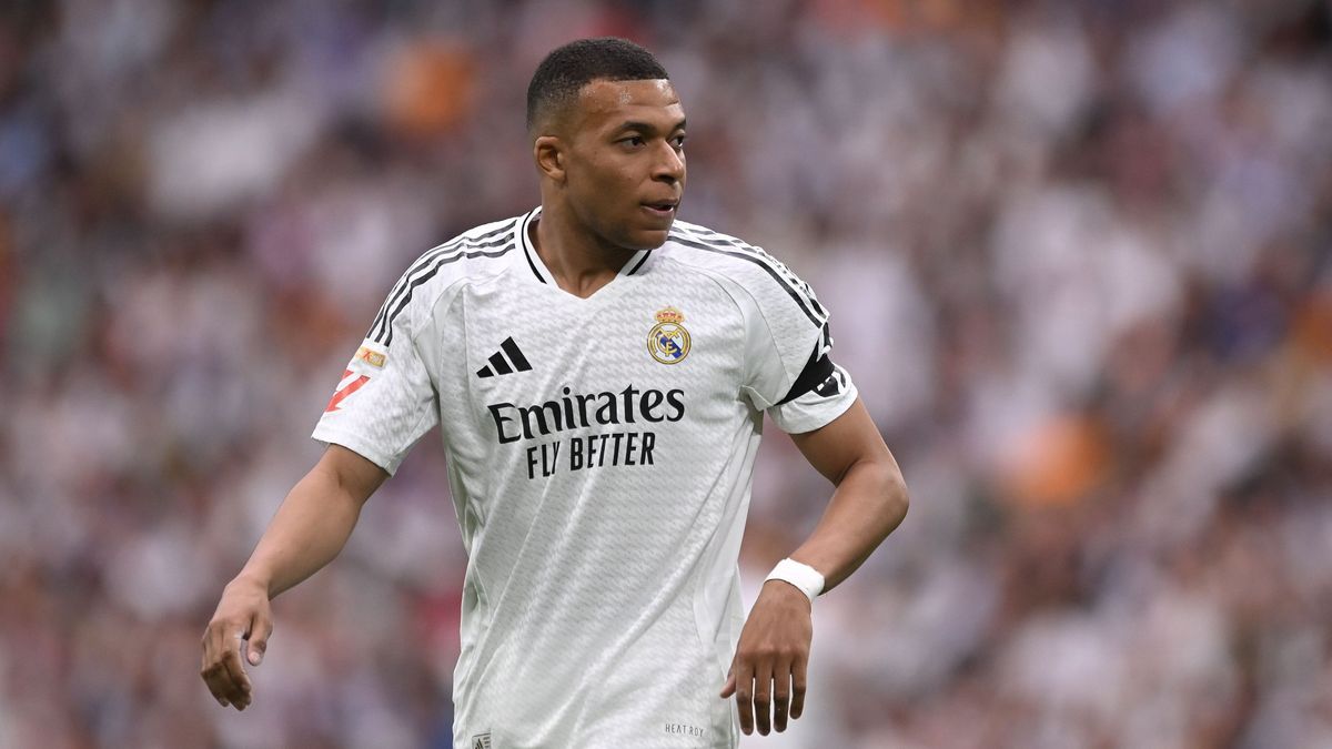 Real Madrid CF v Real Sociedad - La Liga EA Sports