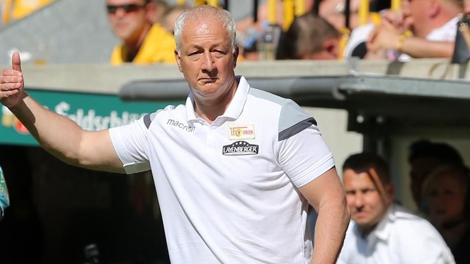 <strong>Juni 2016: Union Berlin (André Hofschneider)</strong><br>Im Juni 2016 liefen die Uhren in Berlin noch anders. Die Hertha schloss auf einem Europa-League-Platz ab und Union spielte in der zweiten Liga. Der Trainer der Eisernen hieß damals, heute kaum noch vorstellbar, nicht Urs Fischer, sondern André Hofschneider.&nbsp;