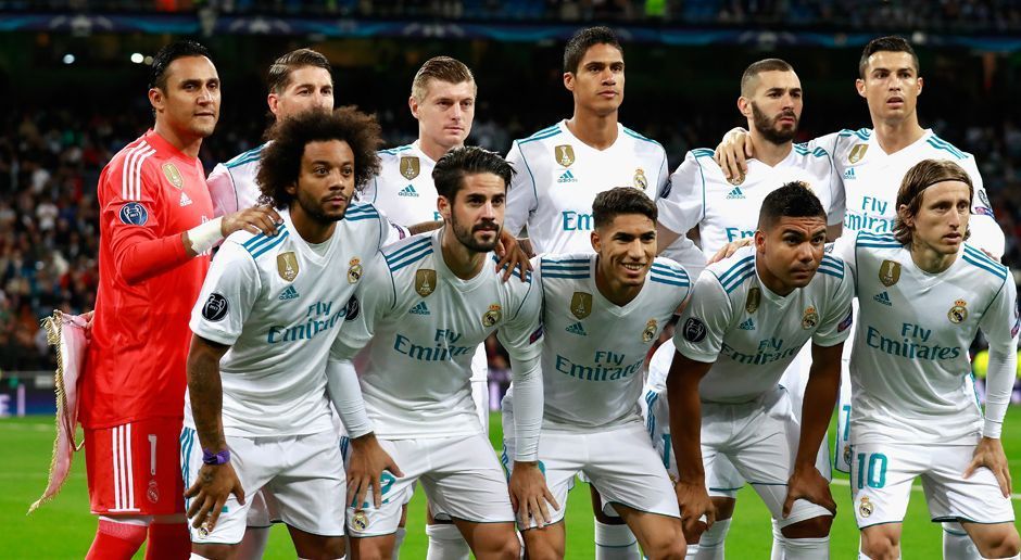 
                <strong>Platz 8: Real Madrid</strong><br>
                Ja, Real Madrid landet nur auf dem achten Platz im Ranking. Der spanische Meister und Champions-League-Sieger der vergangen Saison hat in der aktuellen Spielzeit schon acht Punkte Rückstand auf den FC Barcelona und sich unter anderem beim 1:2 gegen den FC Girona ordentlich blamiert. Und was ist eigentlich mit Cristiano Ronaldo und Karim Benzema los? Mit je nur einem Ligator spielen sie derzeit kaum eine Rolle. 
              