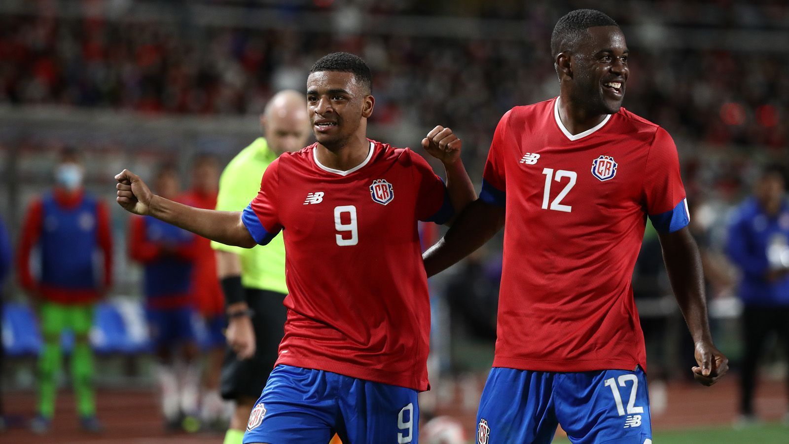 
                <strong>Platz 27: Costa Rica</strong><br>
                Das Trikot des Karibik-Staats ist derart unkreativ, dass wir es im Ranking fast vergessen hätten. Ein Outfit, das - ähnlich wie die WM selbst - hoffentlich schnell in Vergessenheit geraten wird.
              