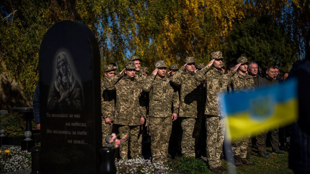 Der Ukraine-Krieg hat auf beiden Seiten viele Opfer gefordert.