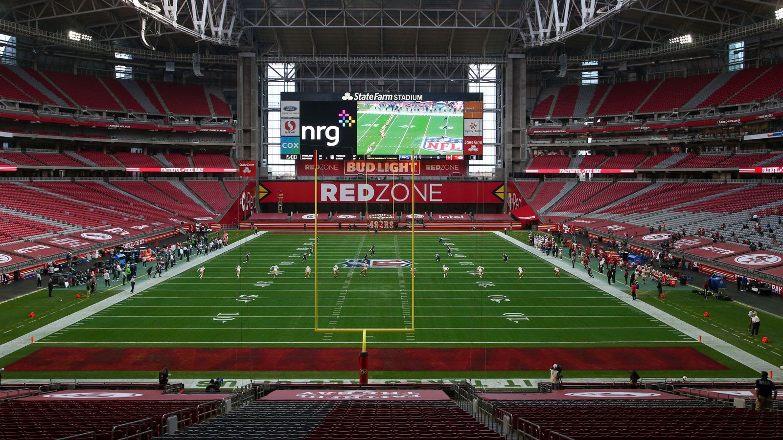 
                <strong>Arizona Cardinals: State Farm Stadium</strong><br>
                Bester Name laut ChatGPT: "Cardinal's Perch"
              