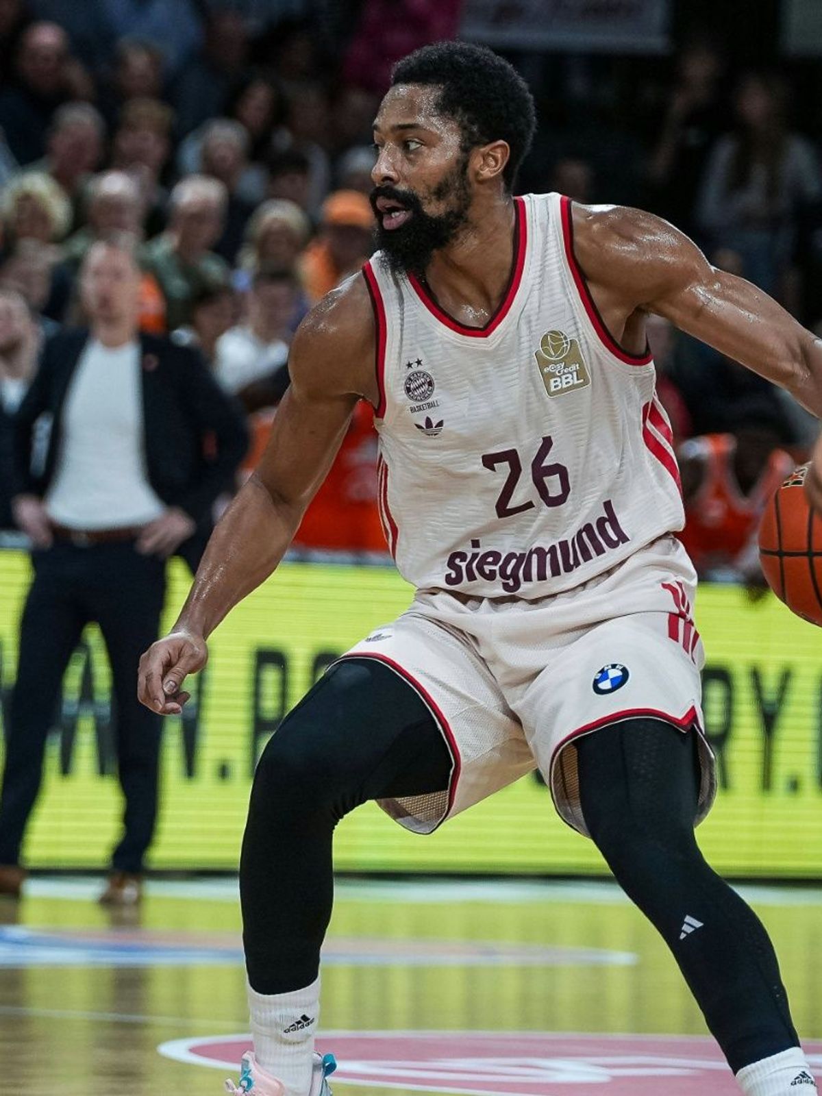 Mühsamer Sieg für Spencer Dinwiddie und die Bayern