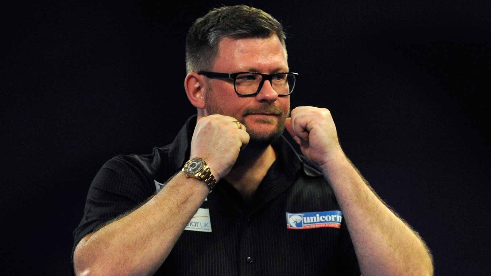 
                <strong>5. James Wade (3,39 Millionen Euro)</strong><br>
                Knapp dahinter liegt James Wade. Der Engländer hat seit 1990 bereits 3,39 Millionen Euro an Preisgeldern gesammelt. Allerdings kam der 35-Jährige nie über das Halbfinale bei der Weltmeisterschaft hinaus. Doch gerade in den kleineren Serien wie dem World Matchplay und dem World Grand Prix räumte "The Machine" einige Titel ab.
              