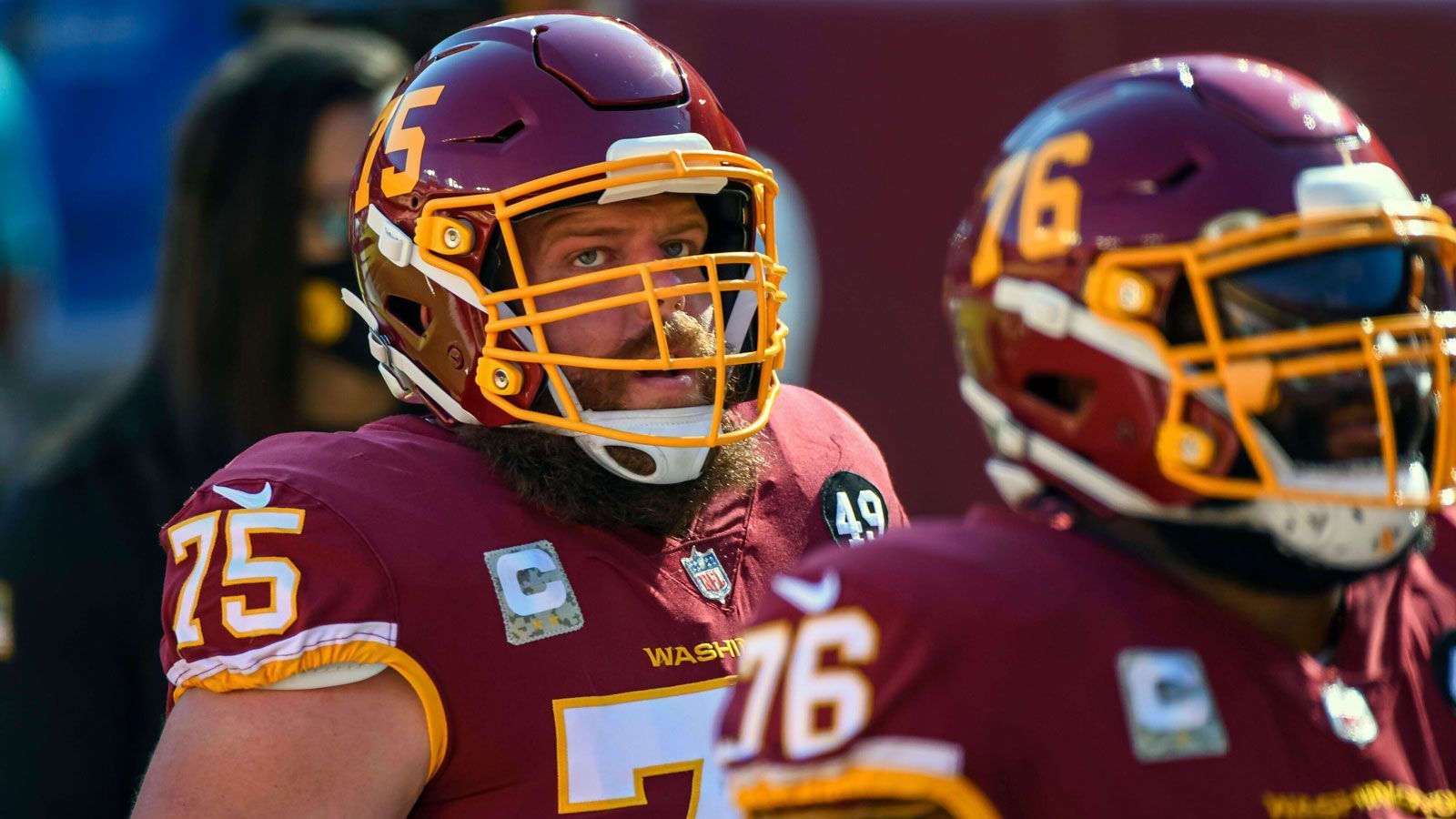 
                <strong>NFC - Offensive Guards (zwei Spieler)</strong><br>
                Brandon Scherff (Washington Football Team; im Bild) und Andrus Peat (New Orleans Saints) -Auf der Guard-Position nehmen mit Brandon Scherff und Andrus Peat zwei erfahrene Spieler am Pro Bowl teil. Wie einige andere Spieler vor ihm ist Scherff mittlerweile ein Stammgast in Orlando und heimst seine vierte Nominierung ein. Ähnliches gilt für Peat, der seit Jahren ein Anker in der guten Offensive Line der Saints ist, und zum dritten Mal in Folge für die NFC auflaufen darf.
              