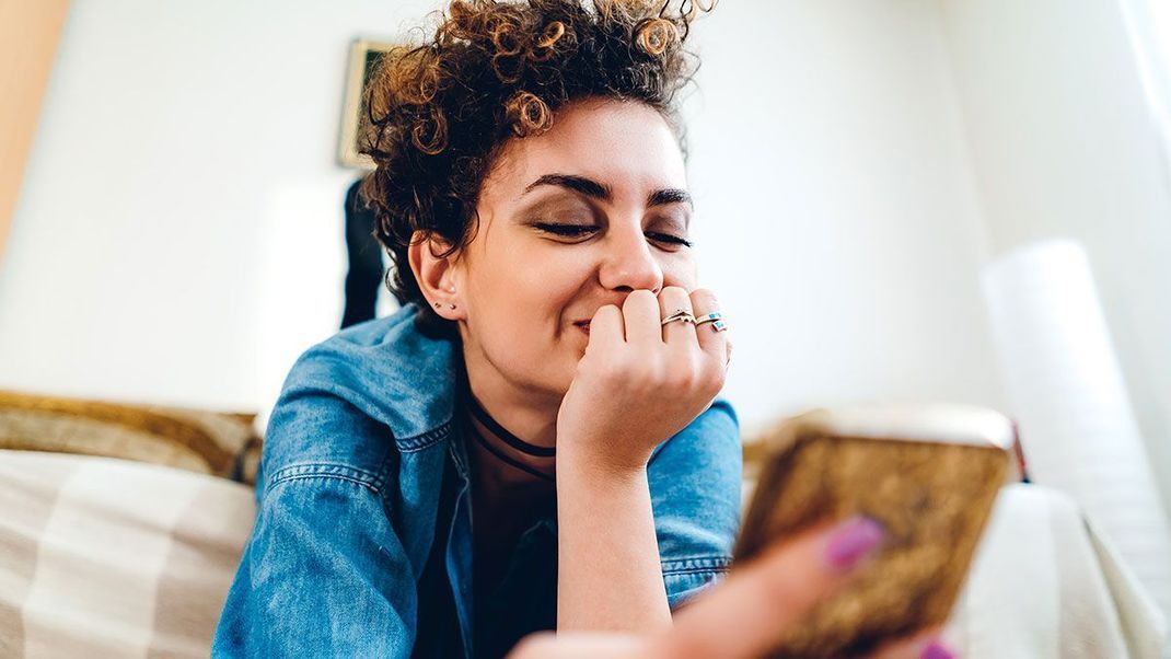 Glatte oder wellige Haare – wir verraten euch die perfekte Kurzhaarfrisur passend zu eurer Haarstruktur. Überzeugt euch selbst!