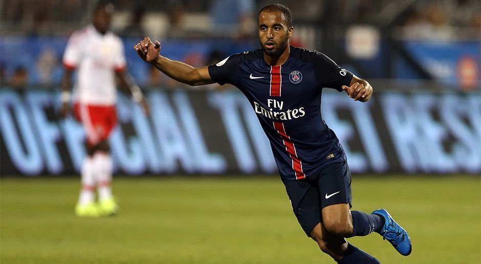 
                <strong>Lucas Moura (Paris St. Germain)</strong><br>
                Lucas Moura (Paris St. Germain, Flügelstürmer, Vertrag bis 2019): Der Brasilianer glänzt beim französischen Serienmeister als Torschütze und Vorbereiter. Bringt er auch neuen Schwung ins lahmende Offensivspiel im Old Trafford? Berater Wagner Ribeiro verriet in der "Daily Mail": "Mourinho war und ist begeistert von Lucas. So sehr, dass er ihn auch zu Manchester holen will."
              