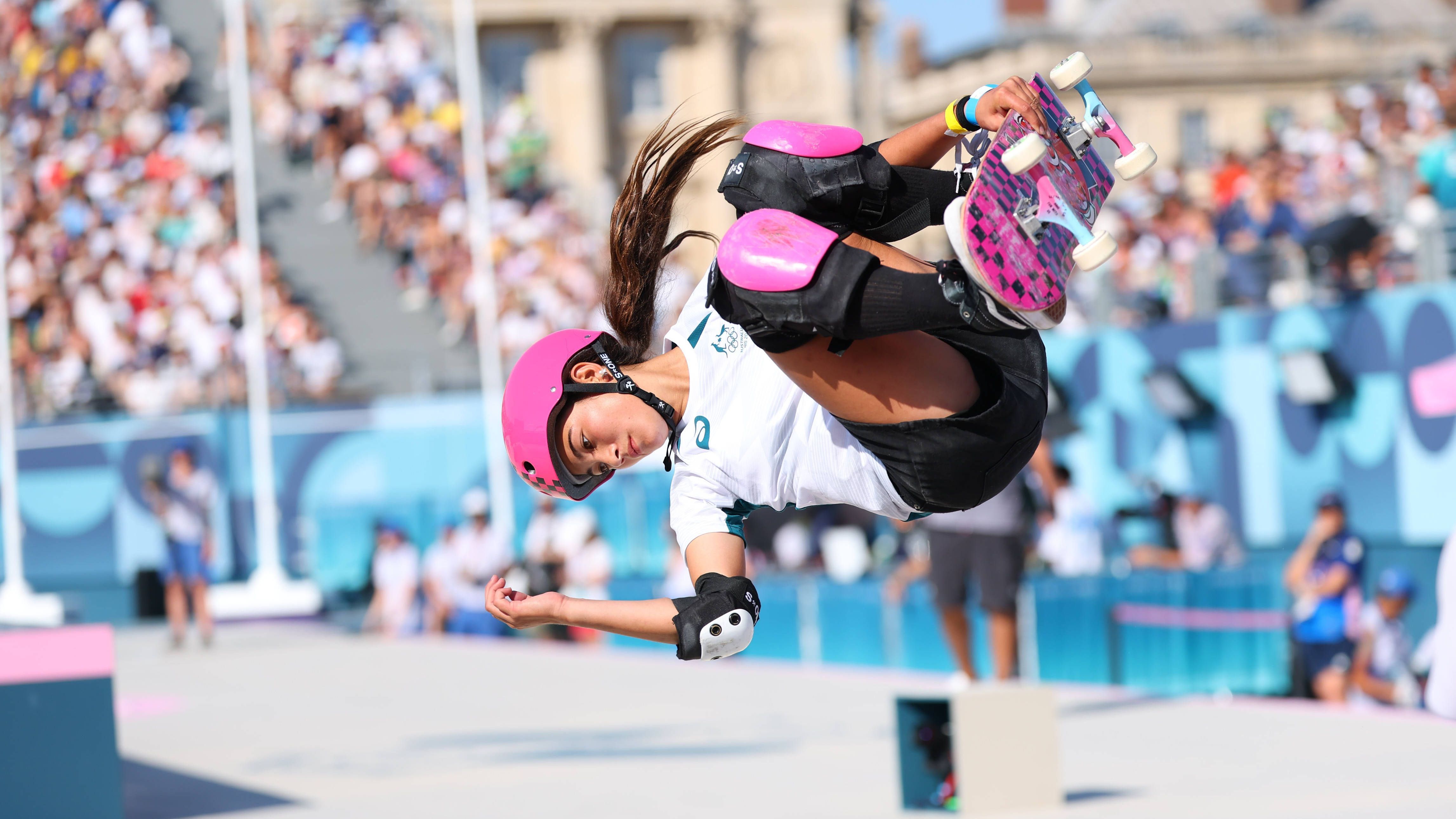 <strong>Olympia 2024: Die besten Bilder des elften Tages</strong><br>Arisa Trew zeigt die spektakulärst Leistung im Skateboard Park.