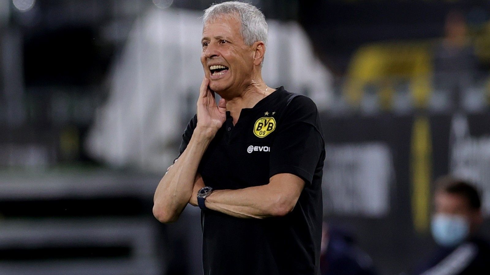 
                <strong>Platz 9: Lucien Favre</strong><br>
                Verein: Borussia Dortmund
              