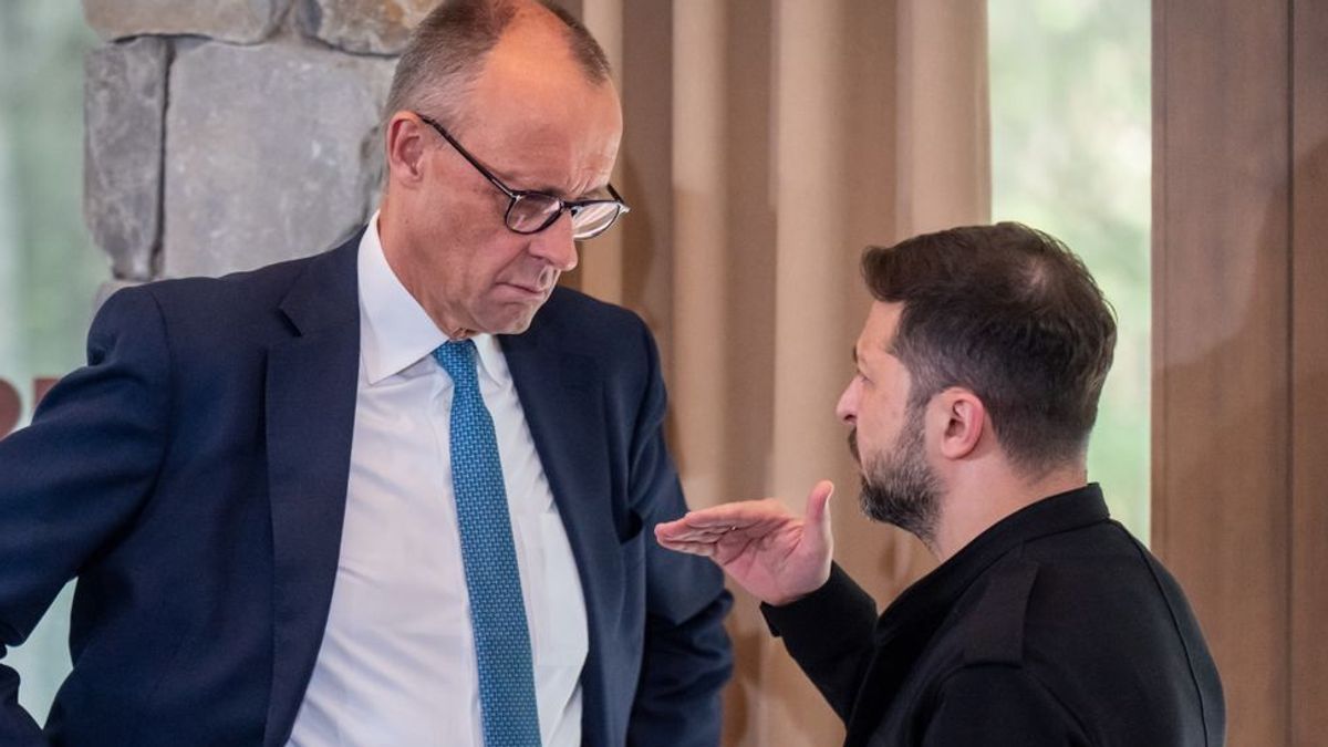 In Berlin beraten Kanzler Merz und Präsident Selenskyj Wege für mehr Druck auf Russland. (Symbolbild)