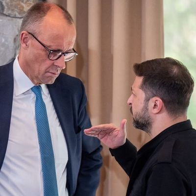 In Berlin beraten Kanzler Merz und Präsident Selenskyj Wege für mehr Druck auf Russland. (Symbolbild)