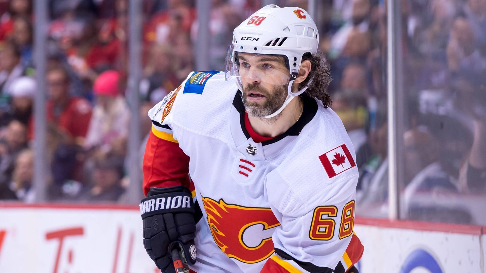 
                <strong>Platz 3: Jaromir Jagr</strong><br>
                &#x2022; Alter beim letzten NHL-Spiel: 45 Jahre, 319 Tage -<br>&#x2022; Letztes NHL-Spiel im Jahre 2017, in Tschechien bei HC Kladno weiter aktiv<br>
              